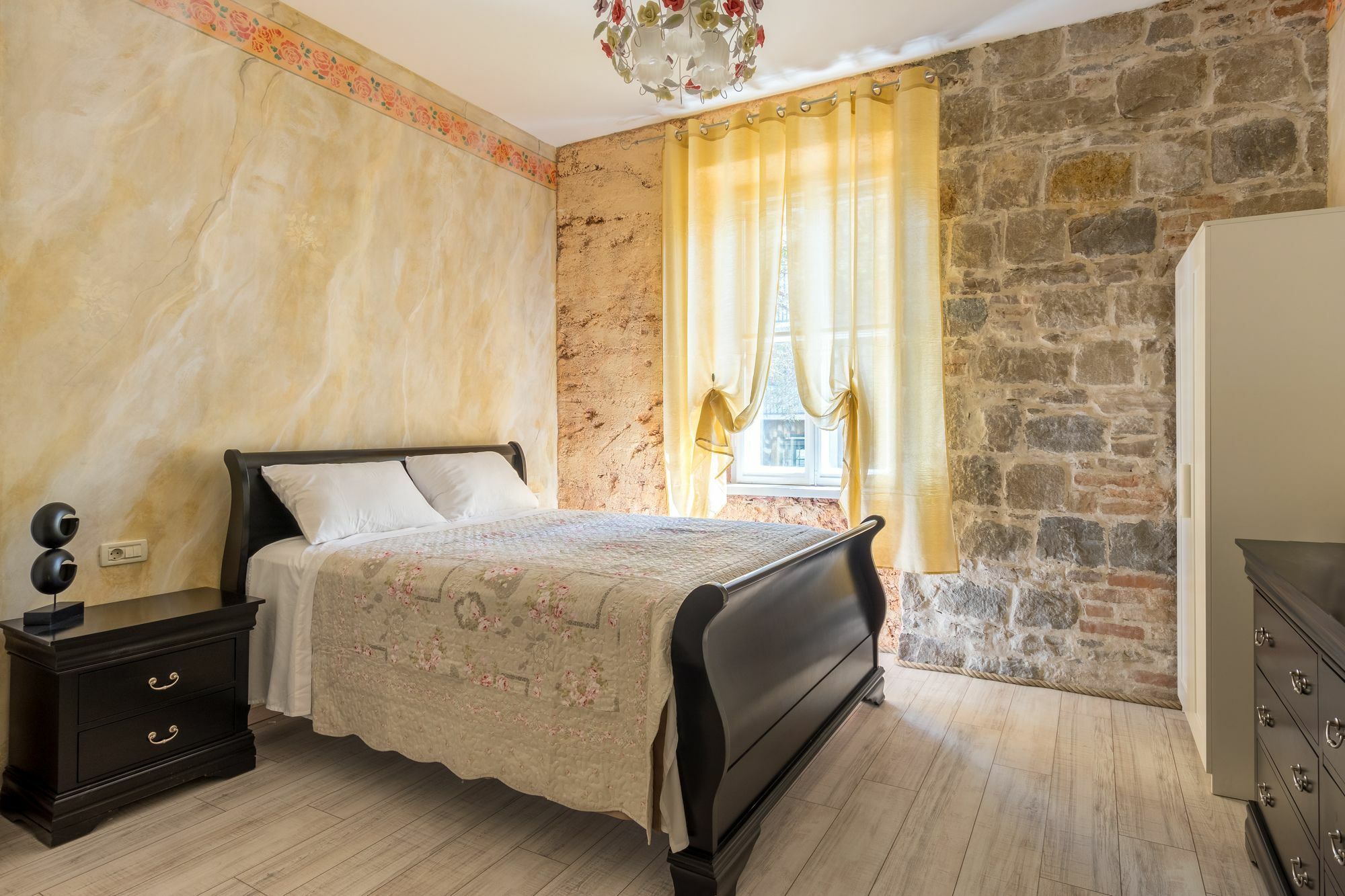 Pietra Rossa Hotel Split Buitenkant foto
