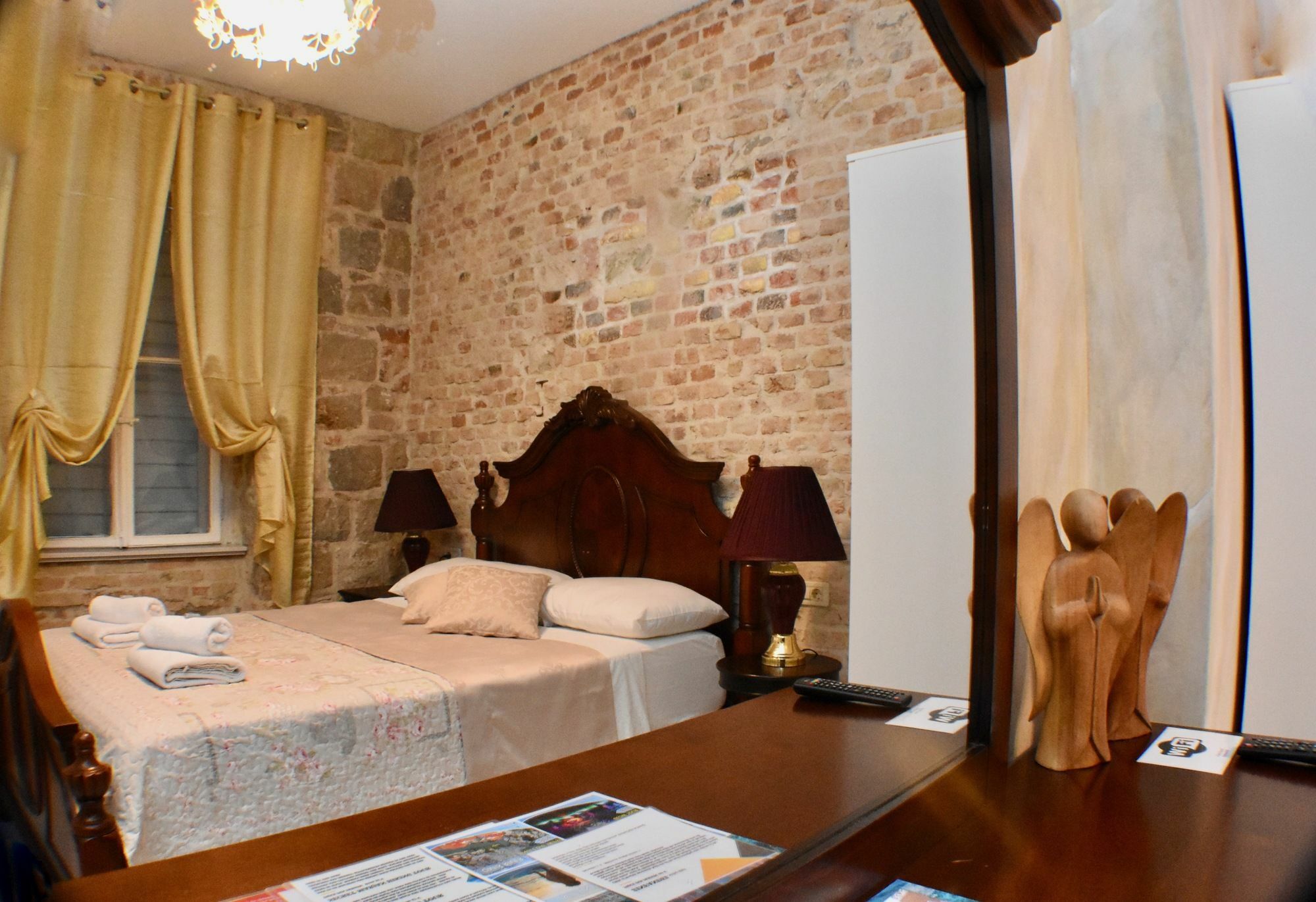 Pietra Rossa Hotel Split Buitenkant foto